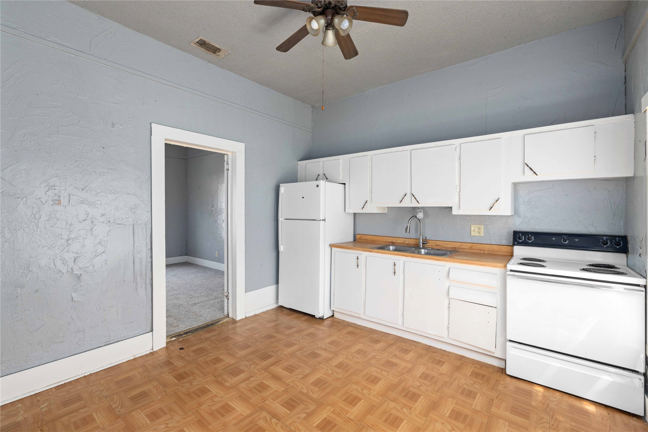 102 E Fitzgerald Street Bangs TX 76823