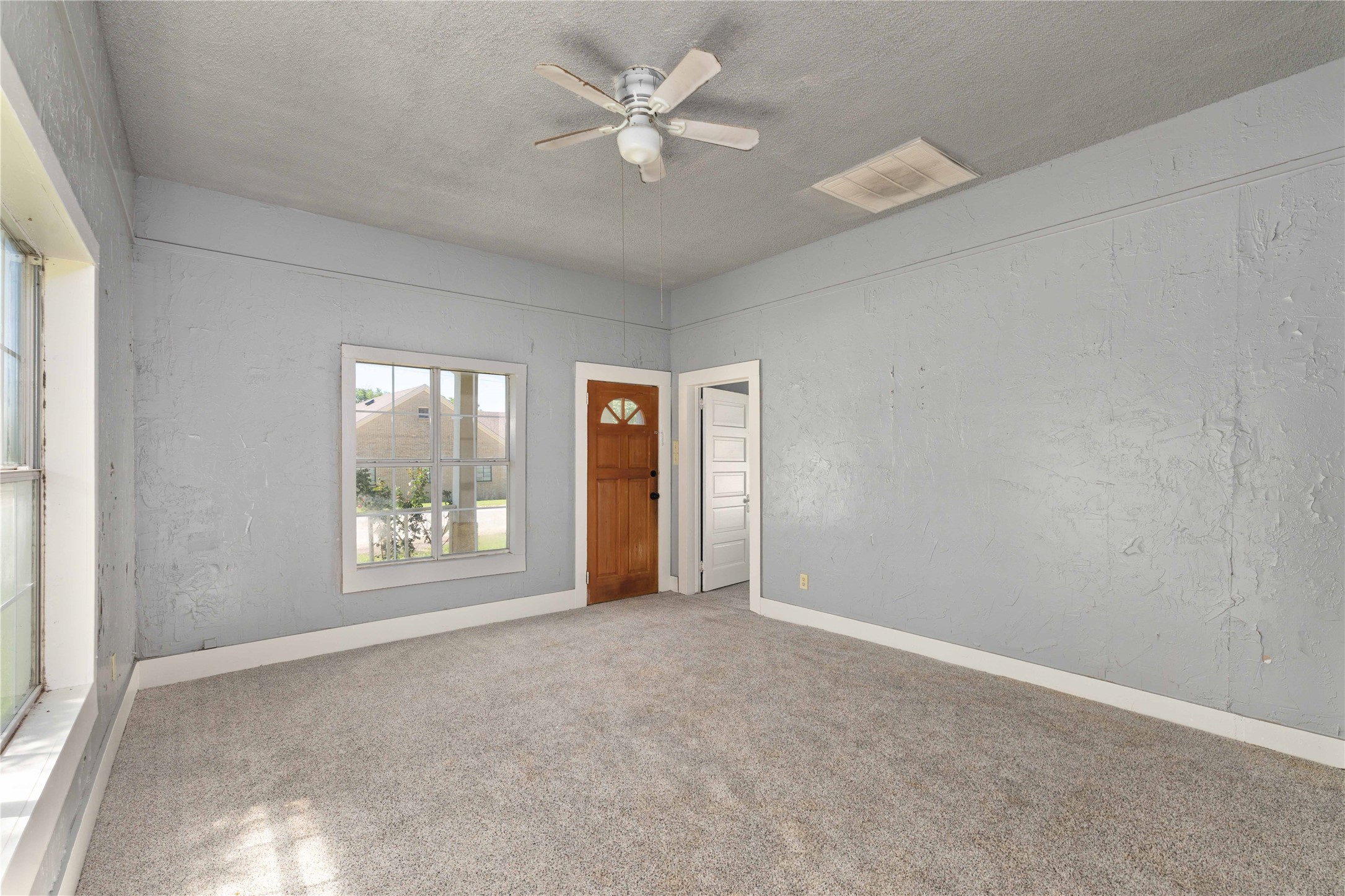 102 E Fitzgerald Street Bangs TX 76823