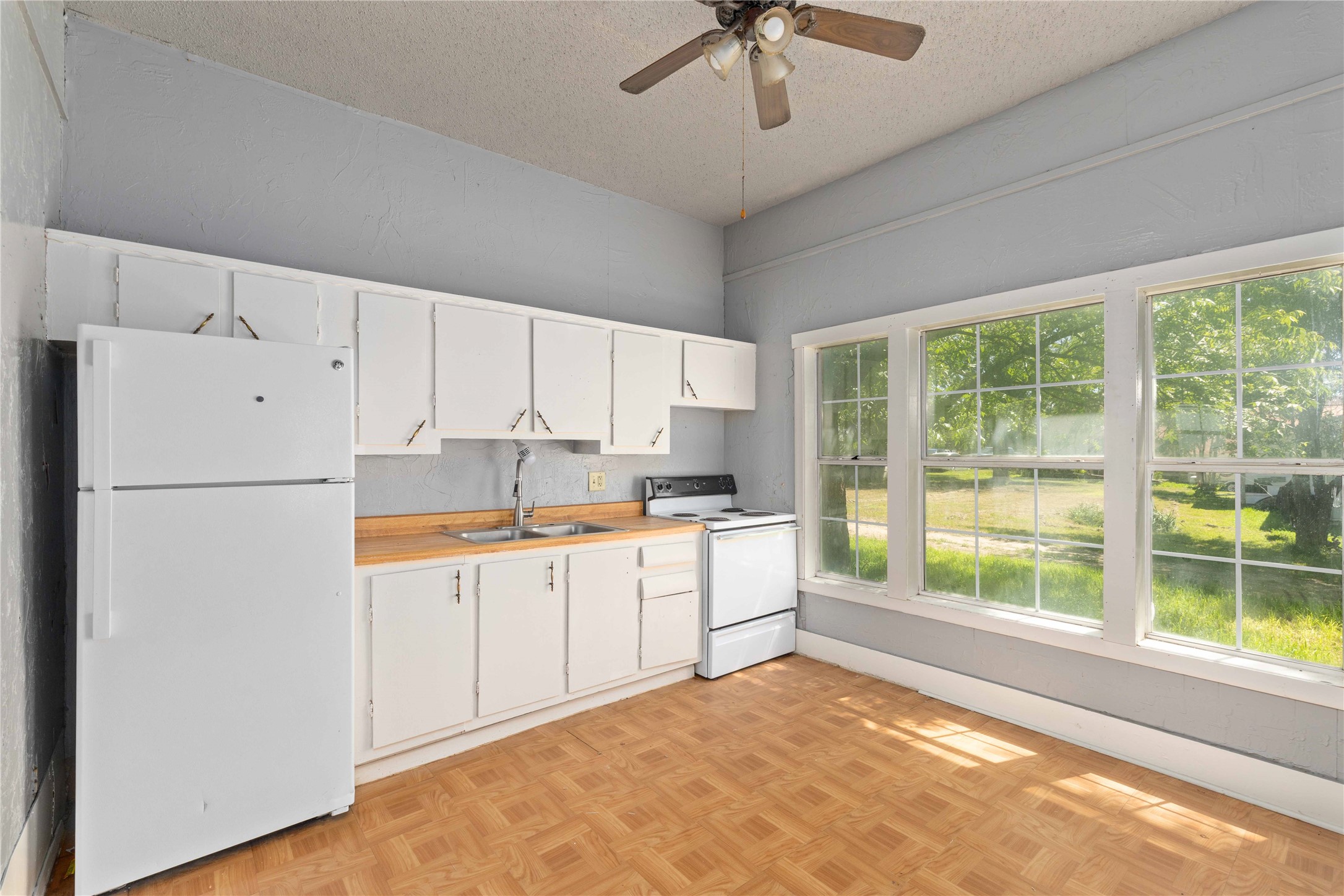 102 E Fitzgerald Street Bangs TX 76823