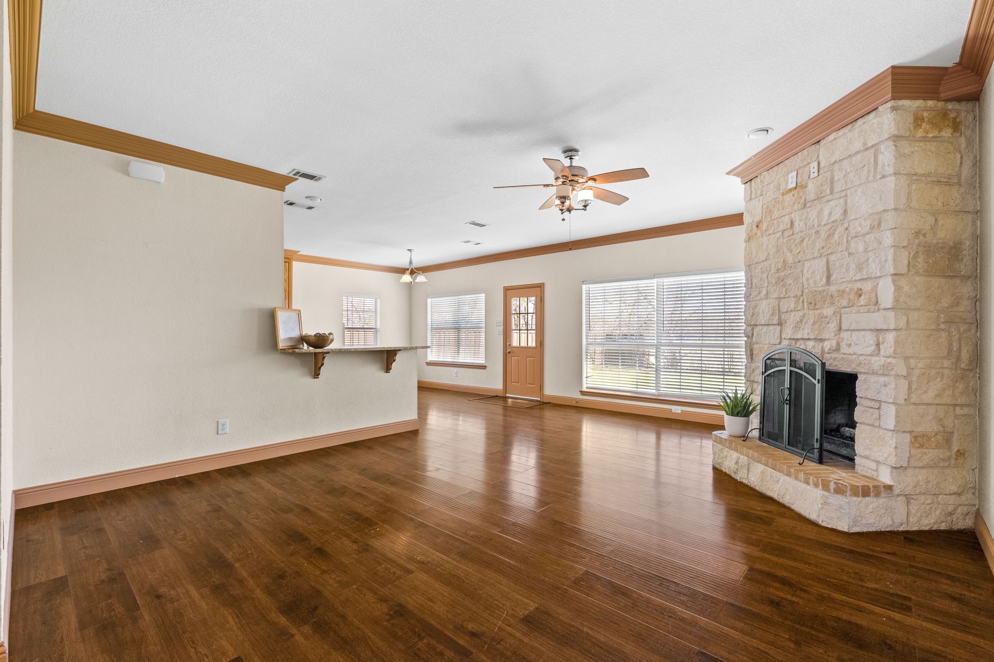 215 N 2nd Street Princeton TX 75407