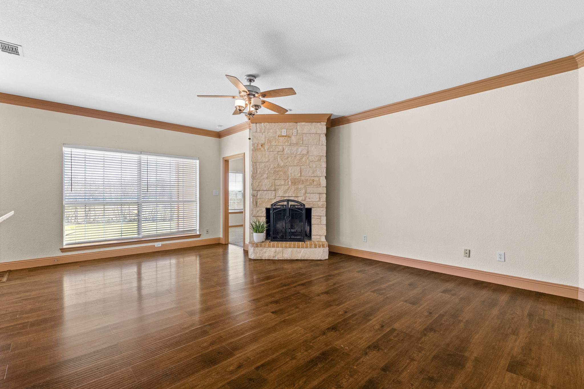 215 N 2nd Street Princeton TX 75407