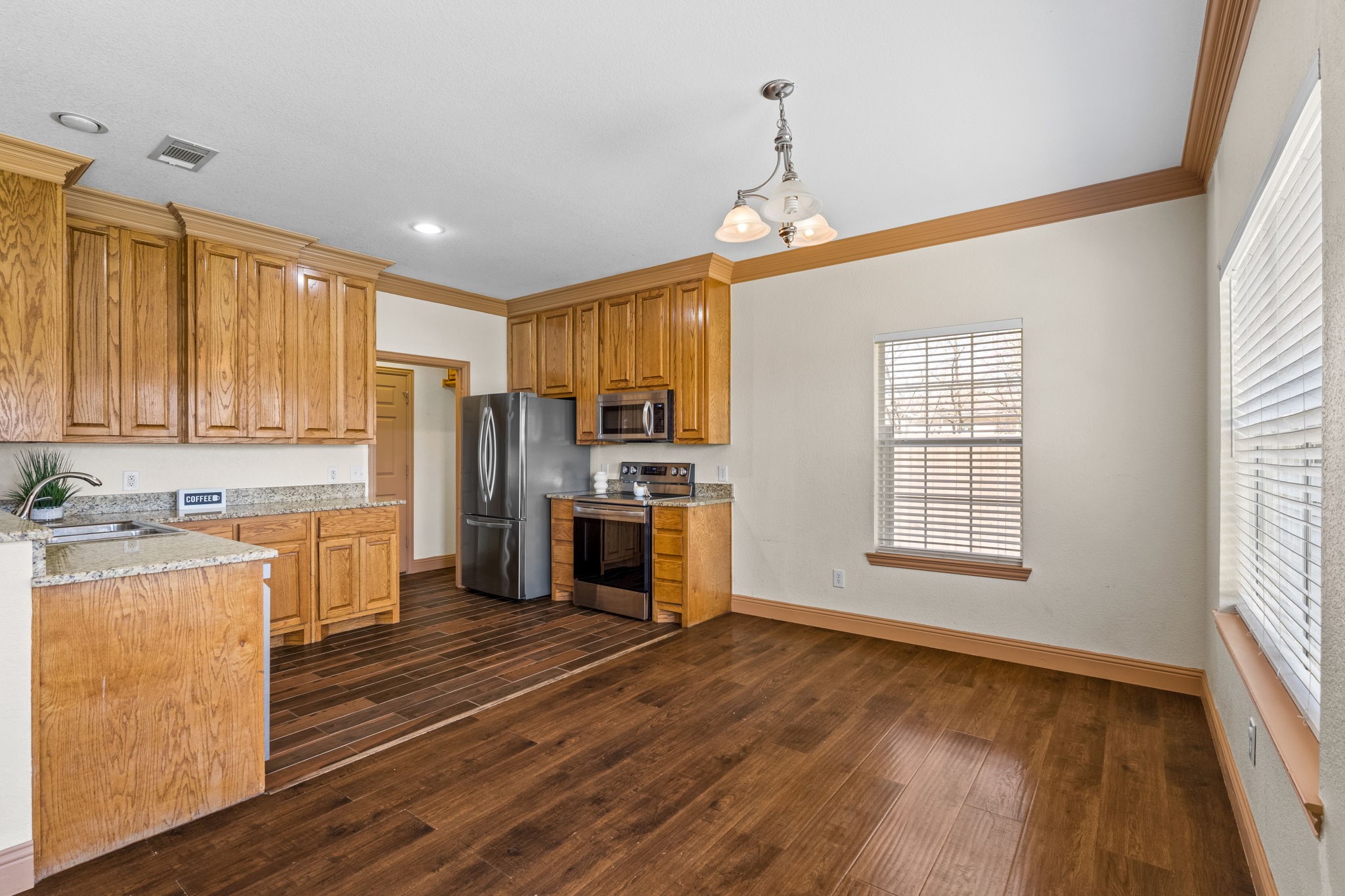 215 N 2nd Street Princeton TX 75407