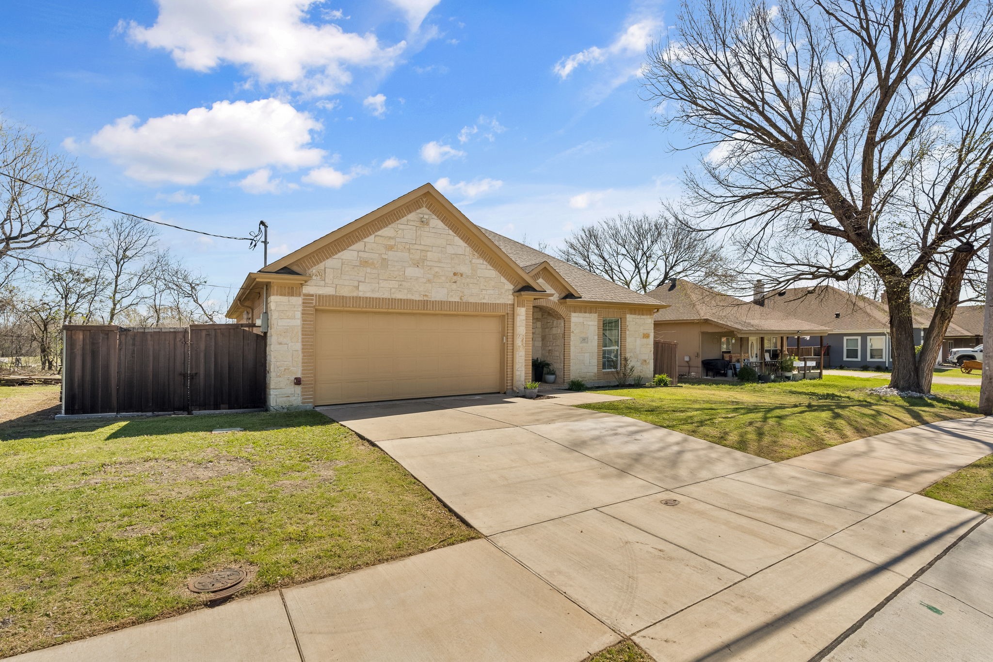 215 N 2nd Street Princeton TX 75407