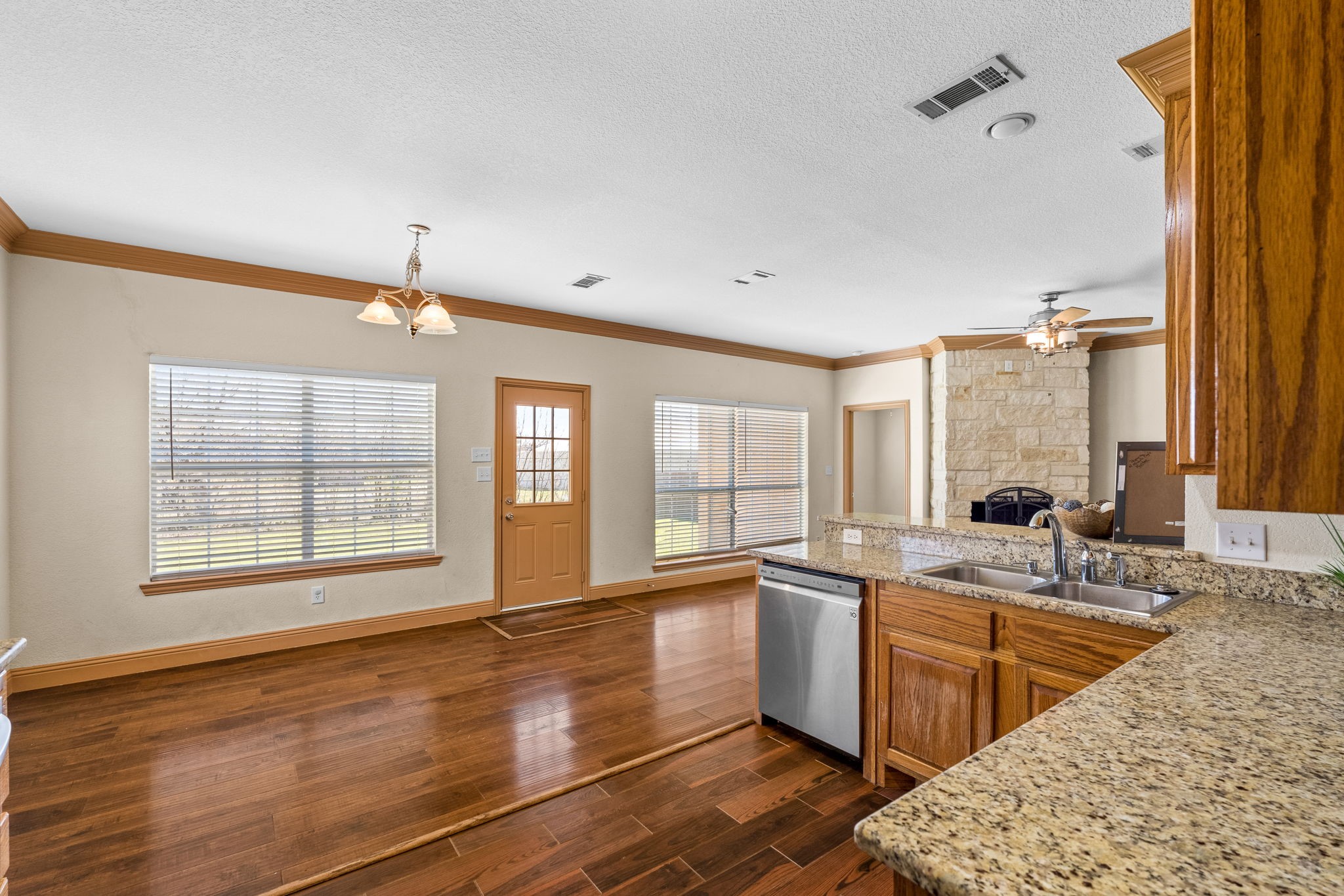 215 N 2nd Street Princeton TX 75407