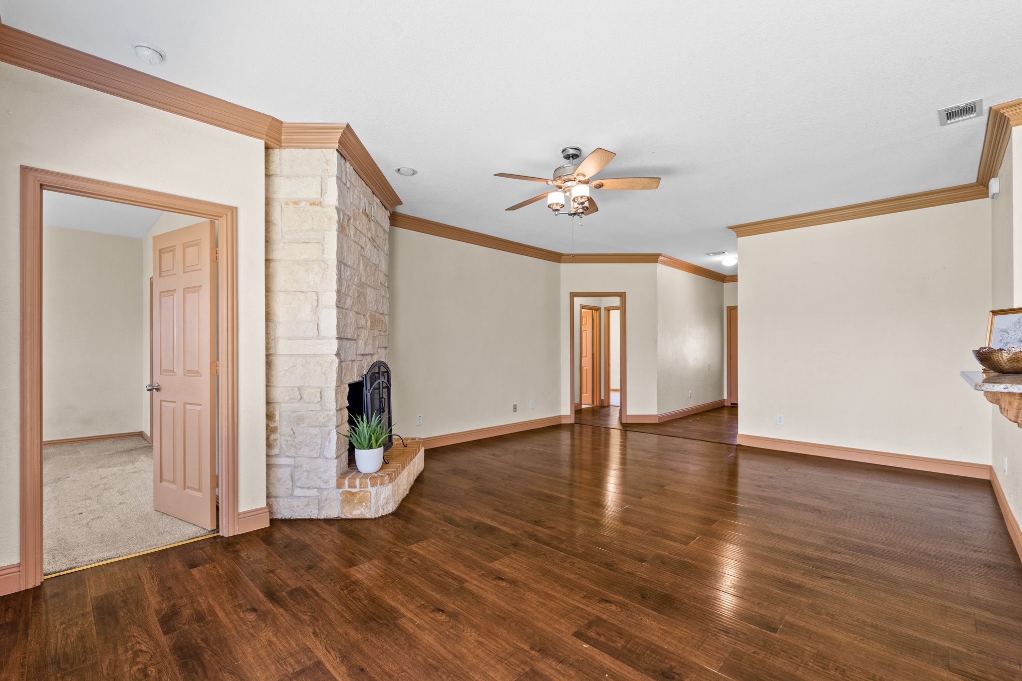 215 N 2nd Street Princeton TX 75407
