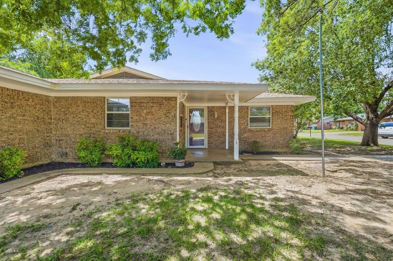 1787 N Mccart Street Stephenville TX 76401