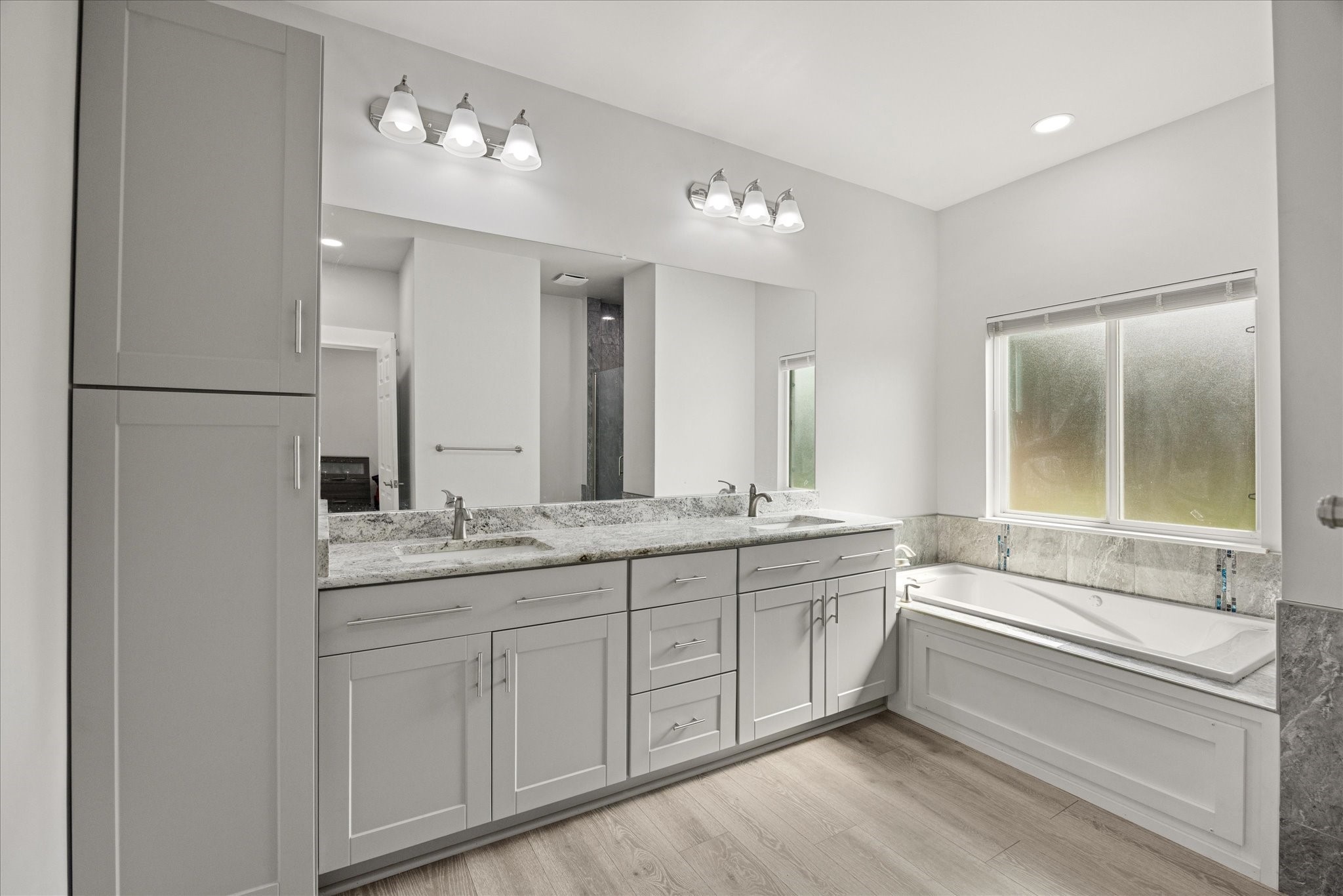 5908 Collins Court Granbury TX 76048