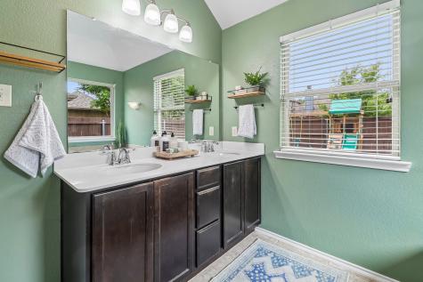 204 Rugby Lane Mckinney TX 75072
