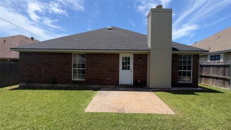 961 Grasswood Court Arlington TX 76017