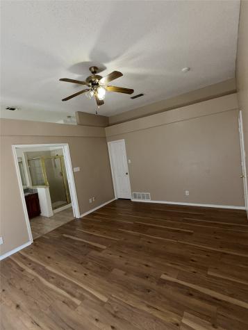 961 Grasswood Court Arlington TX 76017
