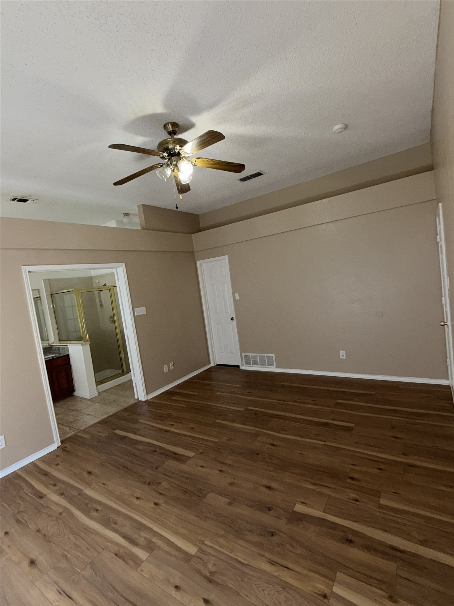 961 Grasswood Court Arlington TX 76017