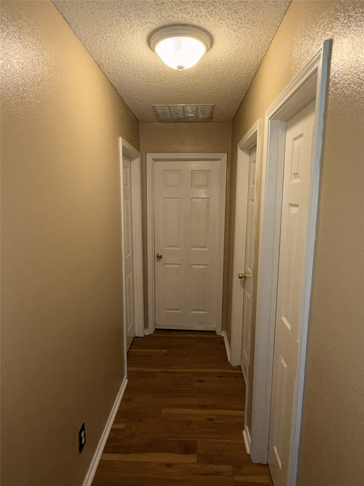 961 Grasswood Court Arlington TX 76017