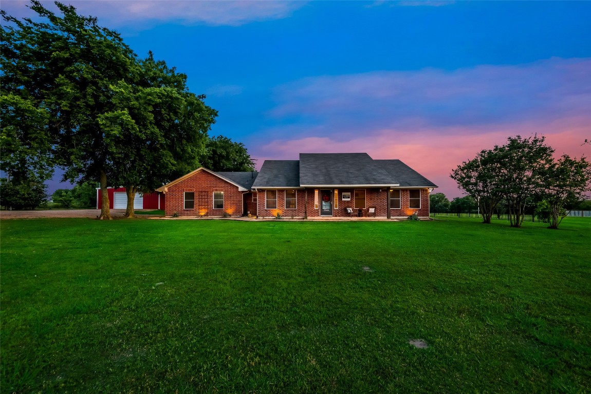 2100 W Holiday Fate TX 75087