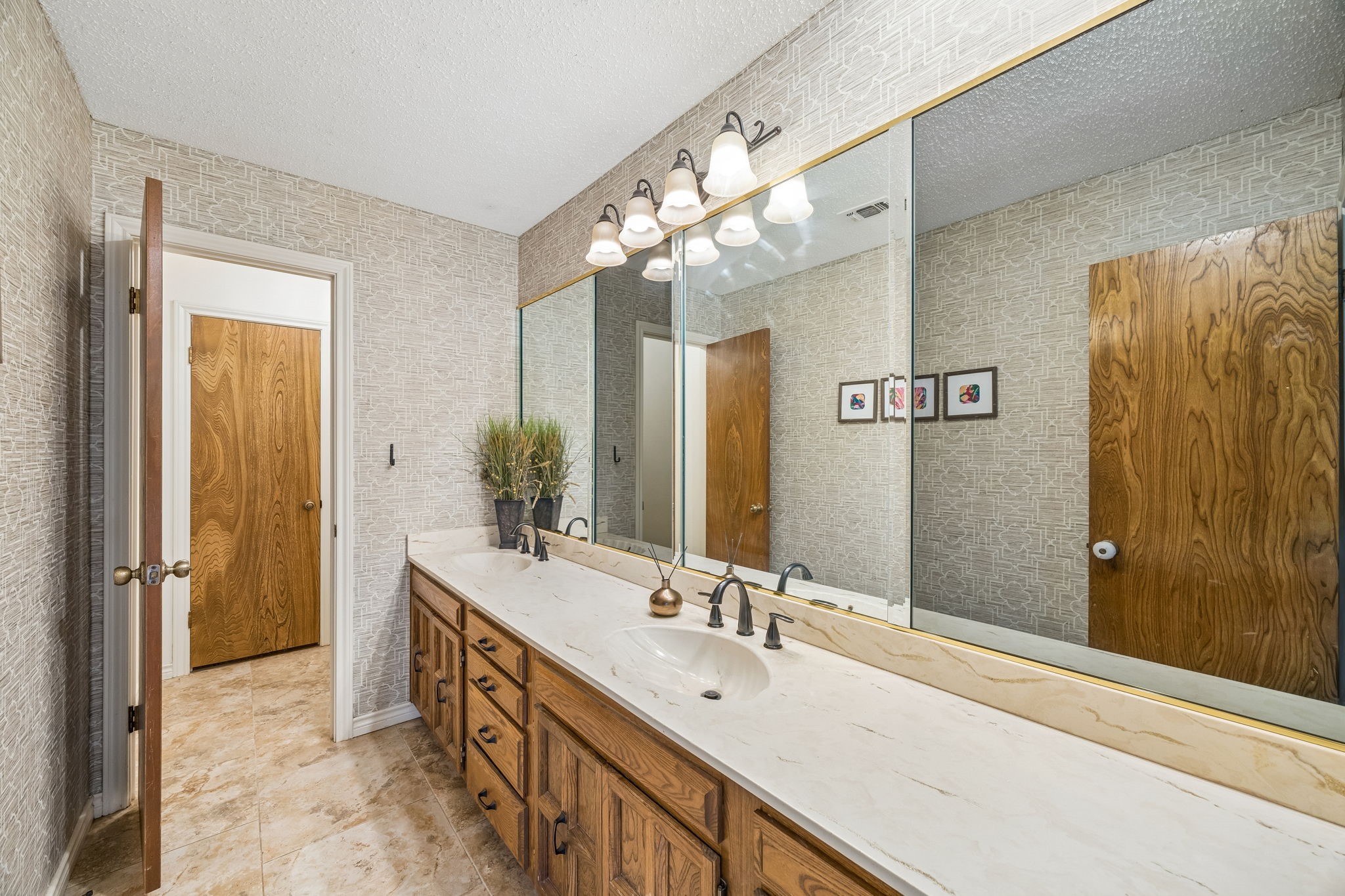 3211 Glasgow Terrace Arlington TX 76015