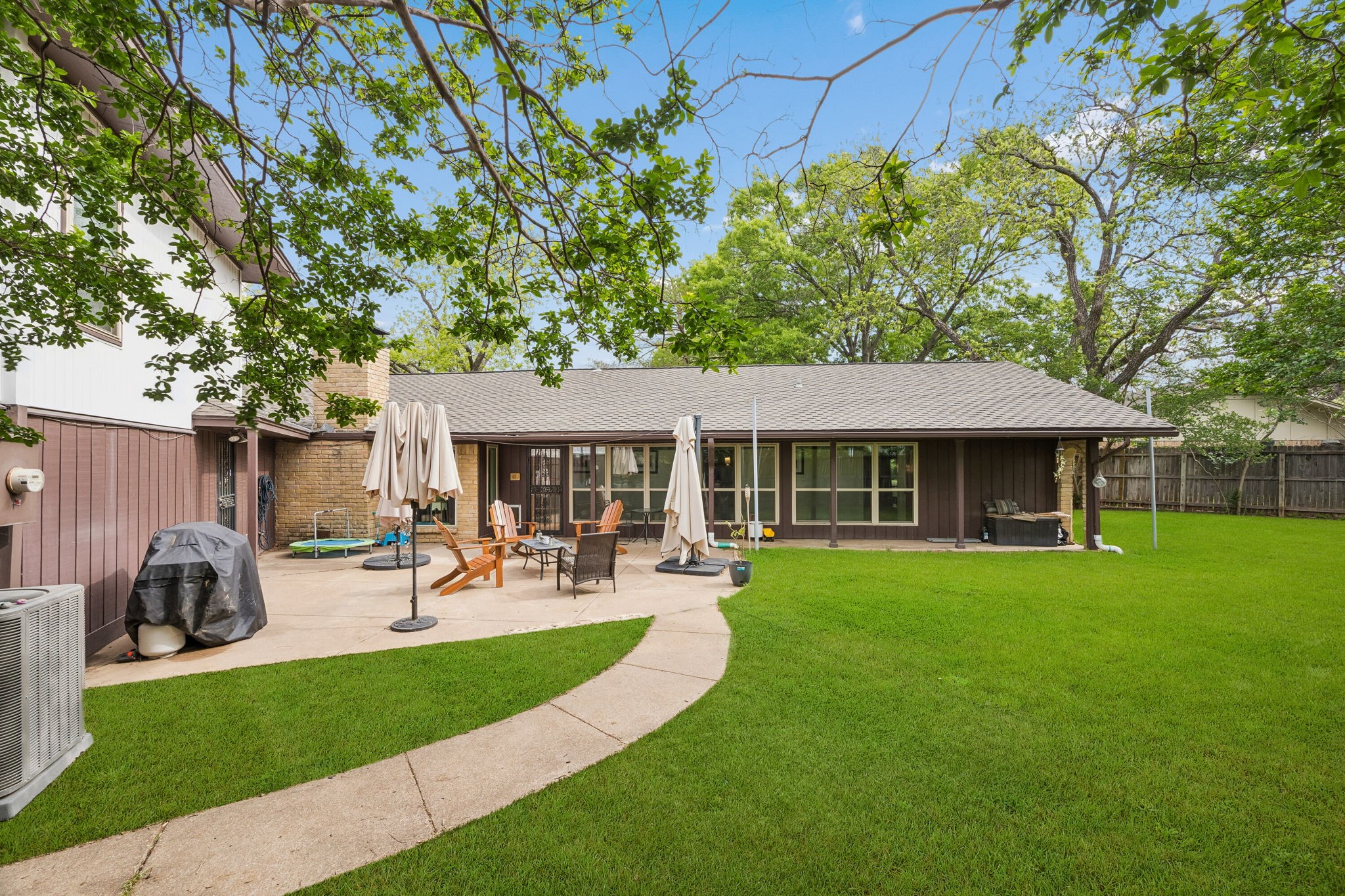 3211 Glasgow Terrace Arlington TX 76015