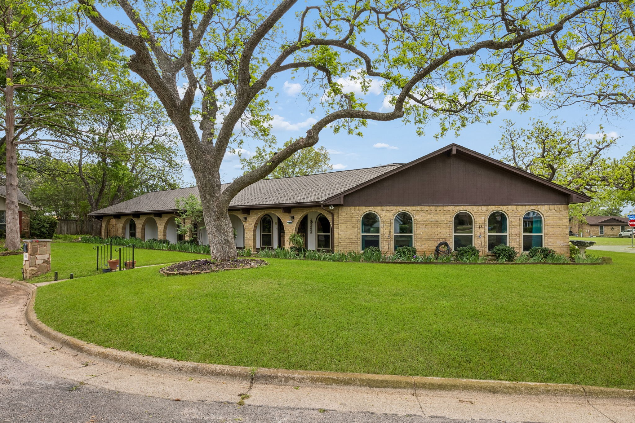 3211 Glasgow Terrace Arlington TX 76015