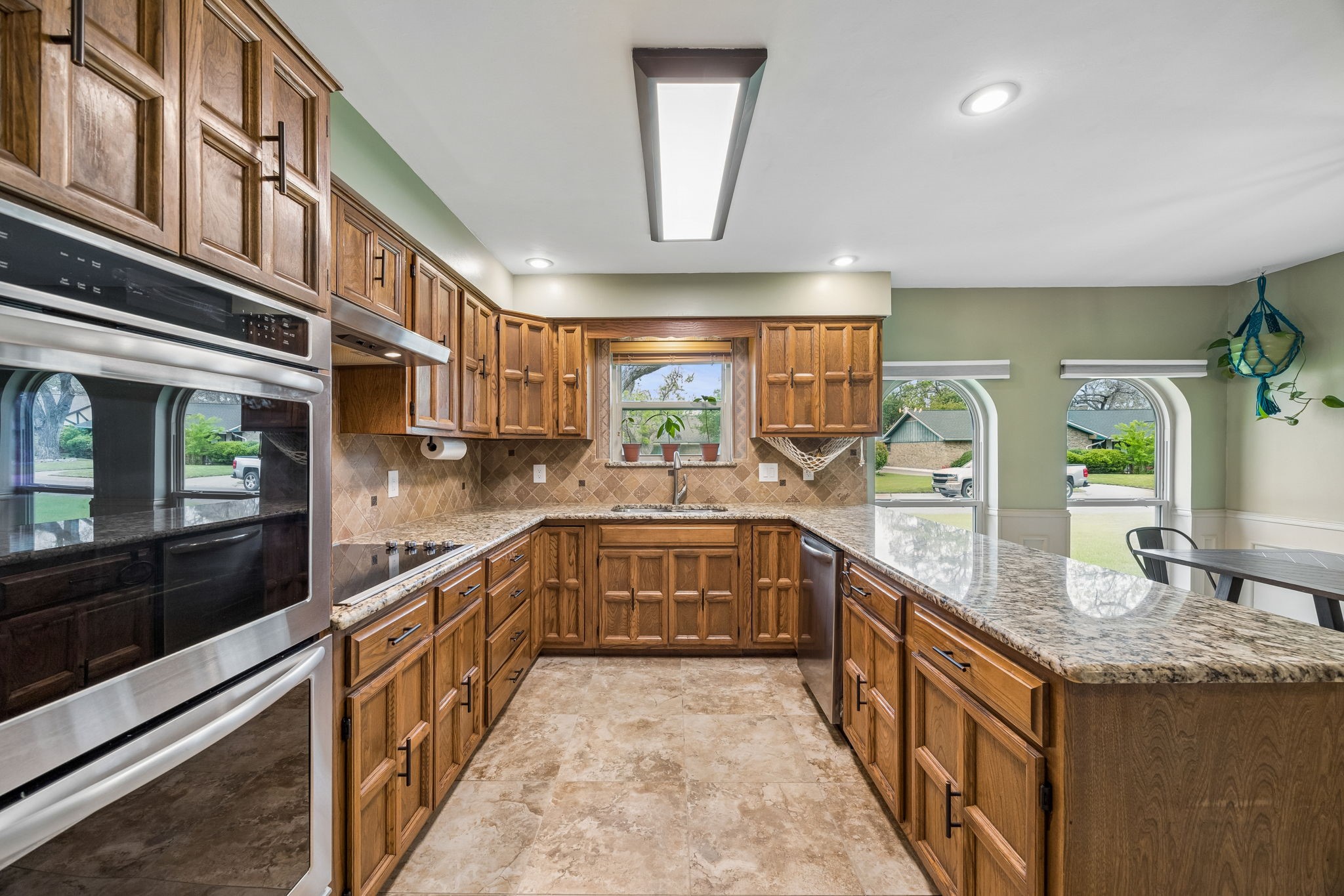 3211 Glasgow Terrace Arlington TX 76015