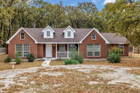 4818 Blue Water Circle Granbury TX 76049