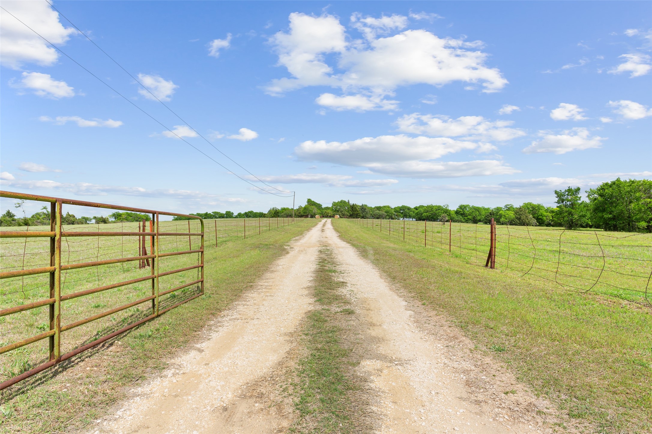 1277 Hcr 4251 Hillsboro TX 76645