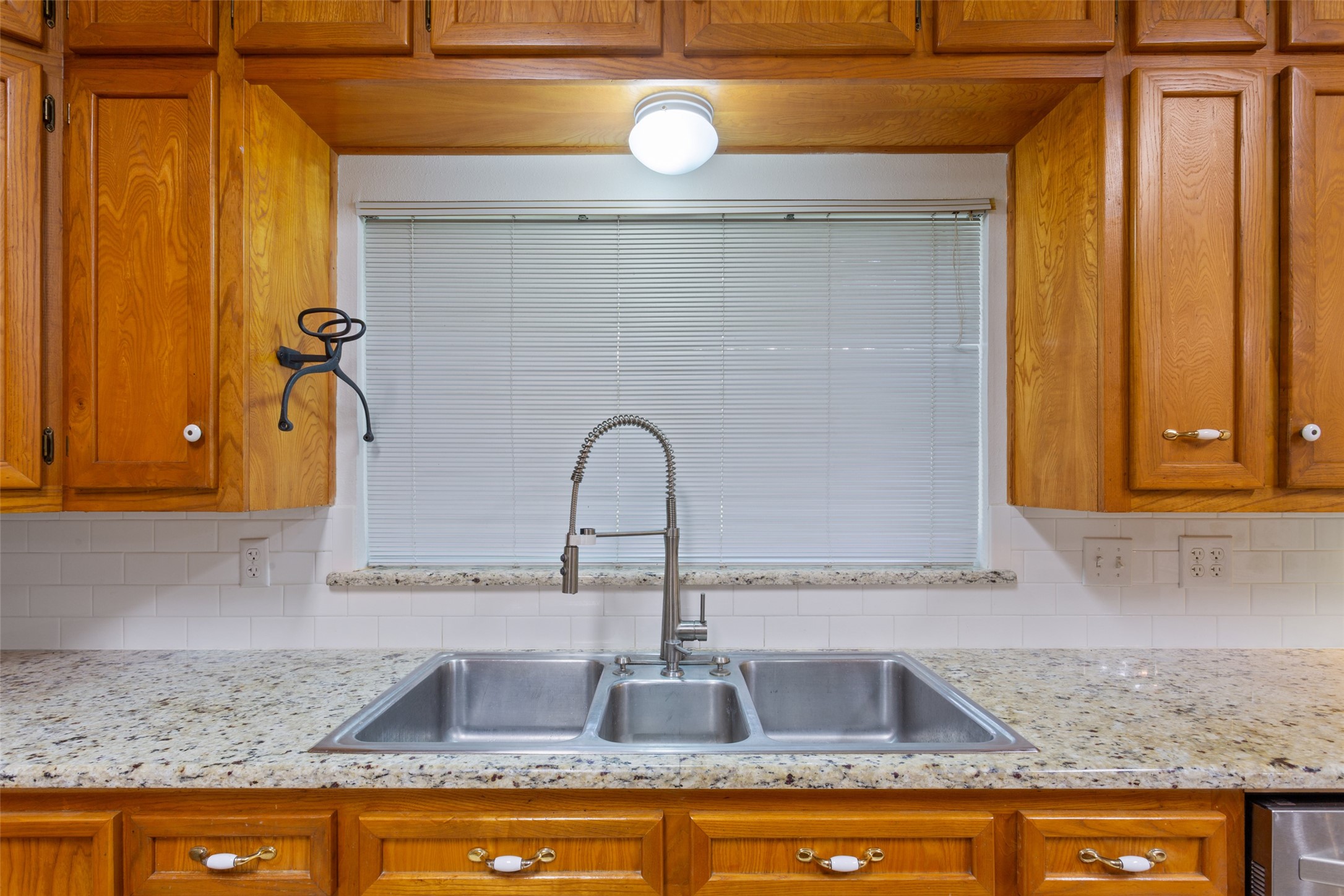 1277 Hcr 4251 Hillsboro TX 76645