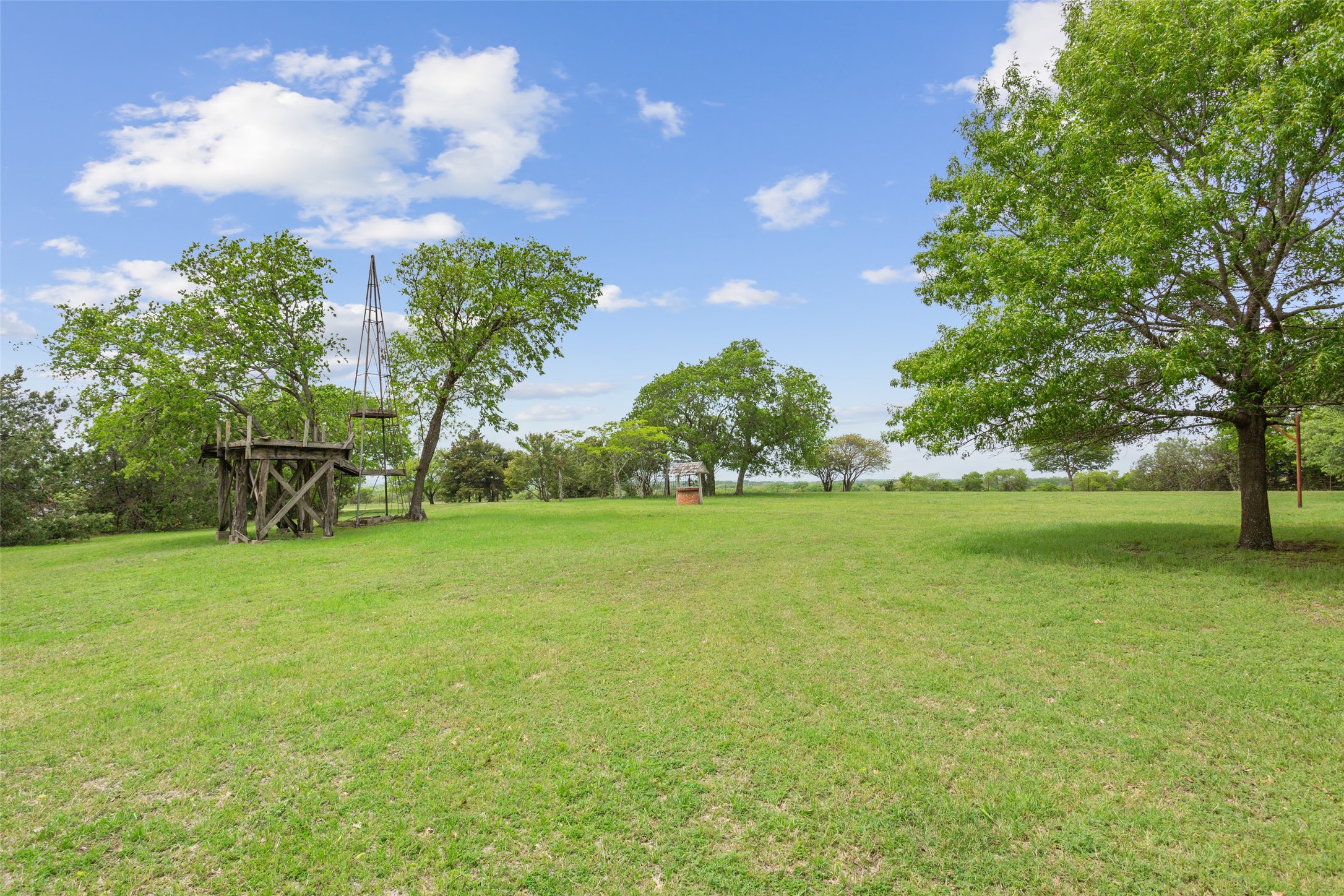 1277 Hcr 4251 Hillsboro TX 76645