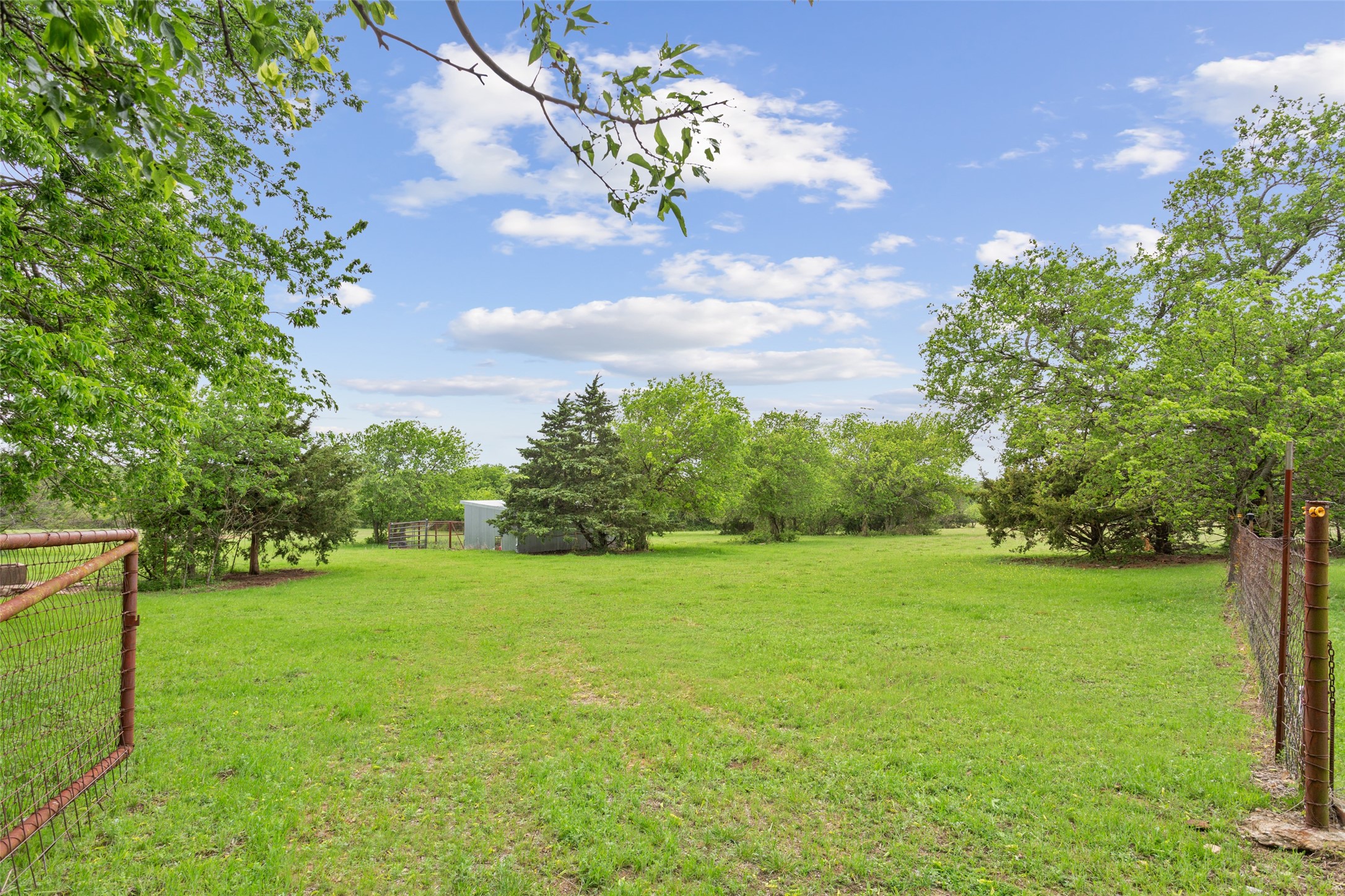 1277 Hcr 4251 Hillsboro TX 76645