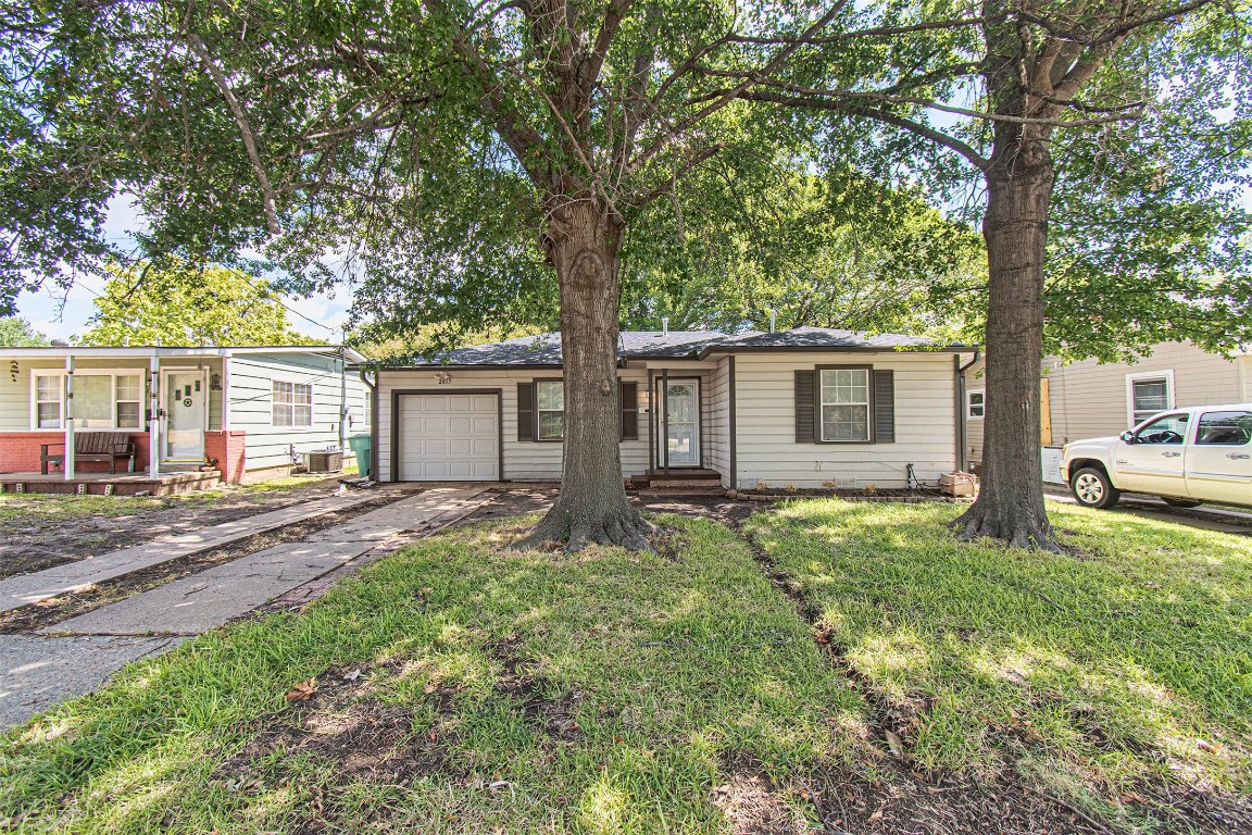 2015 N Crockett Street Sherman TX 75092