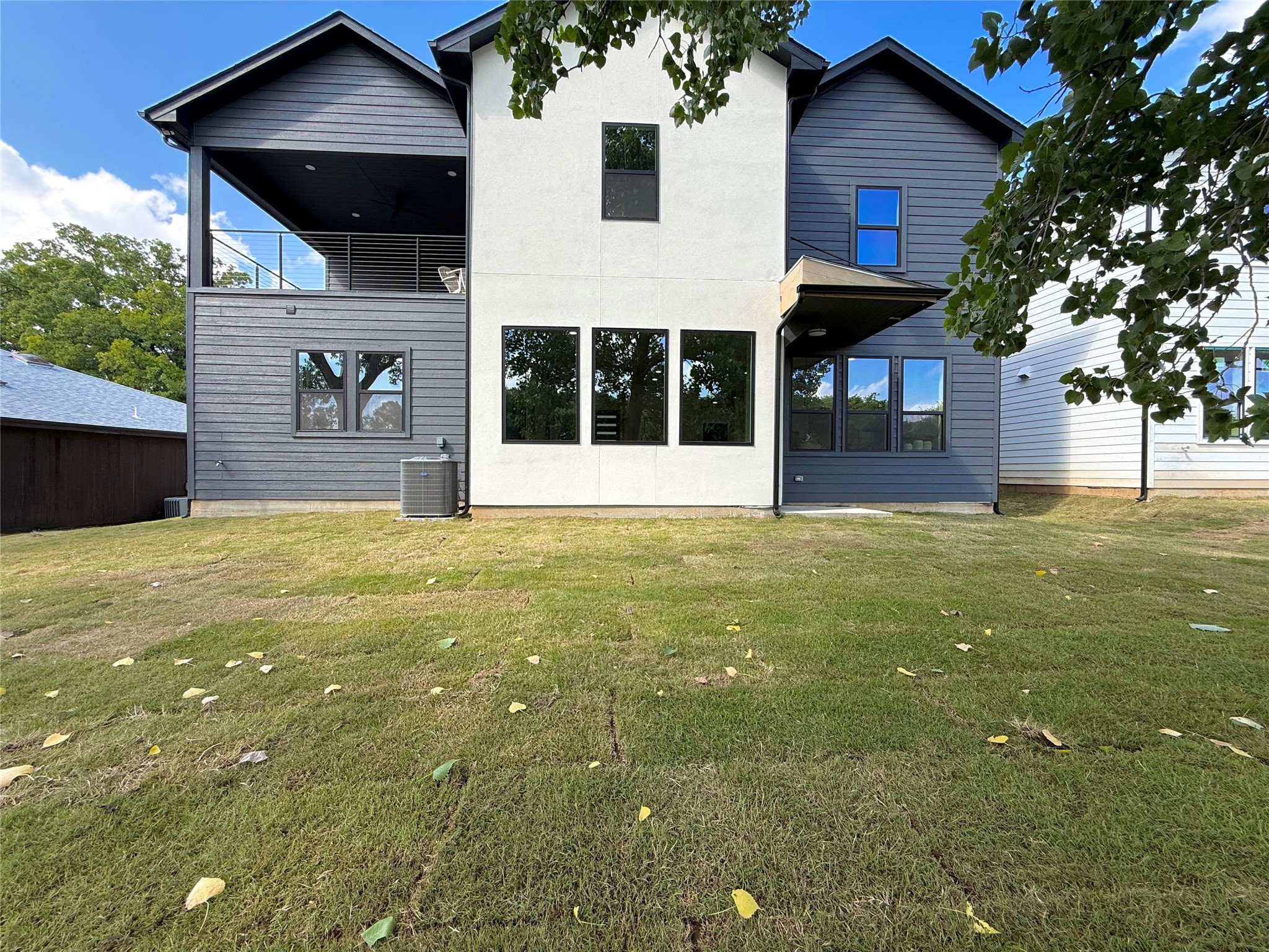 208 Silverleaf Drive Fort Worth TX 76112