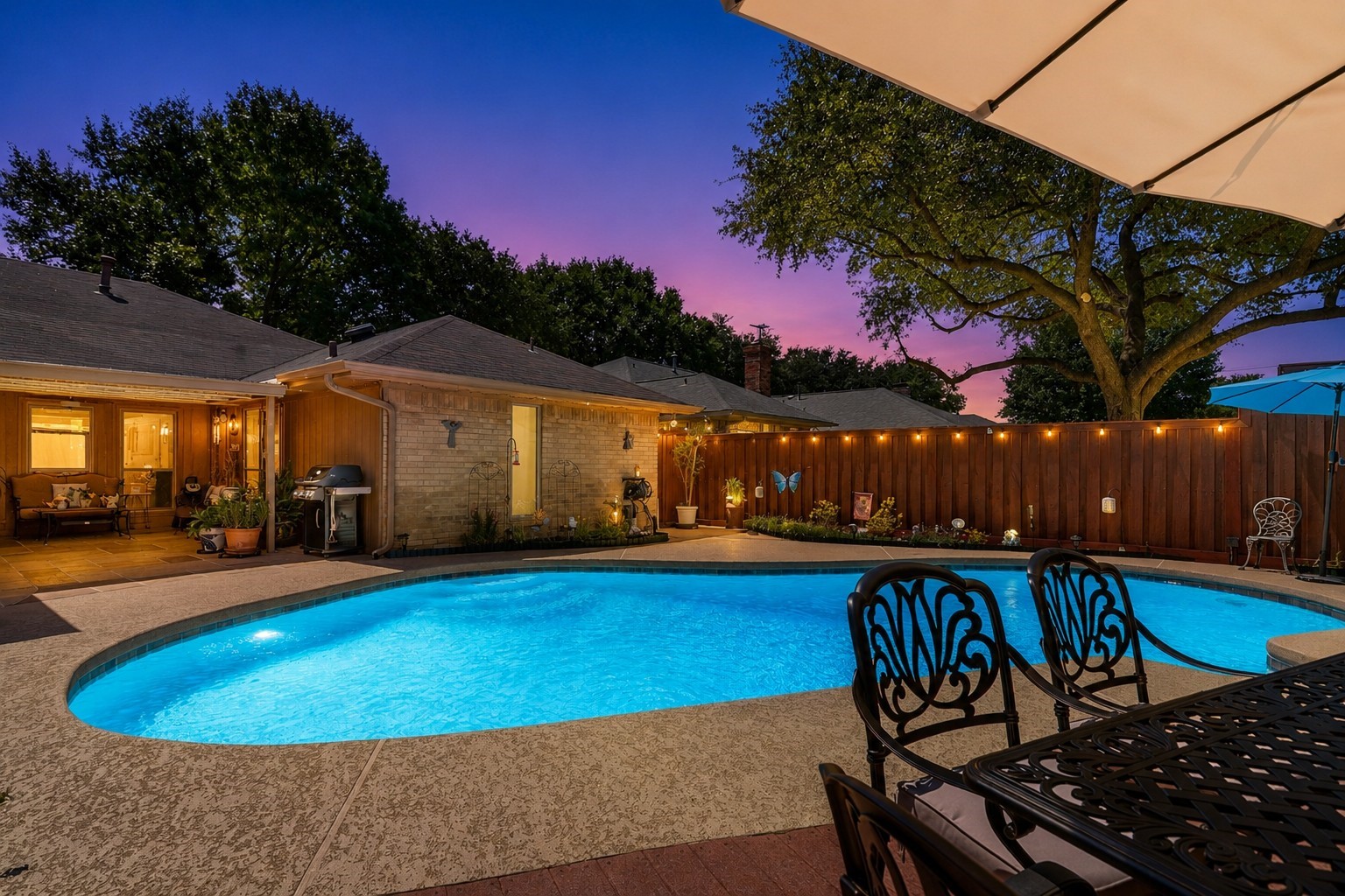 417 Stroud Lane Garland TX 75043