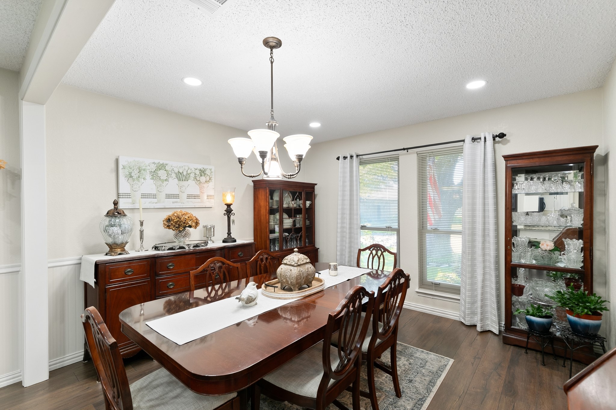 417 Stroud Lane Garland TX 75043