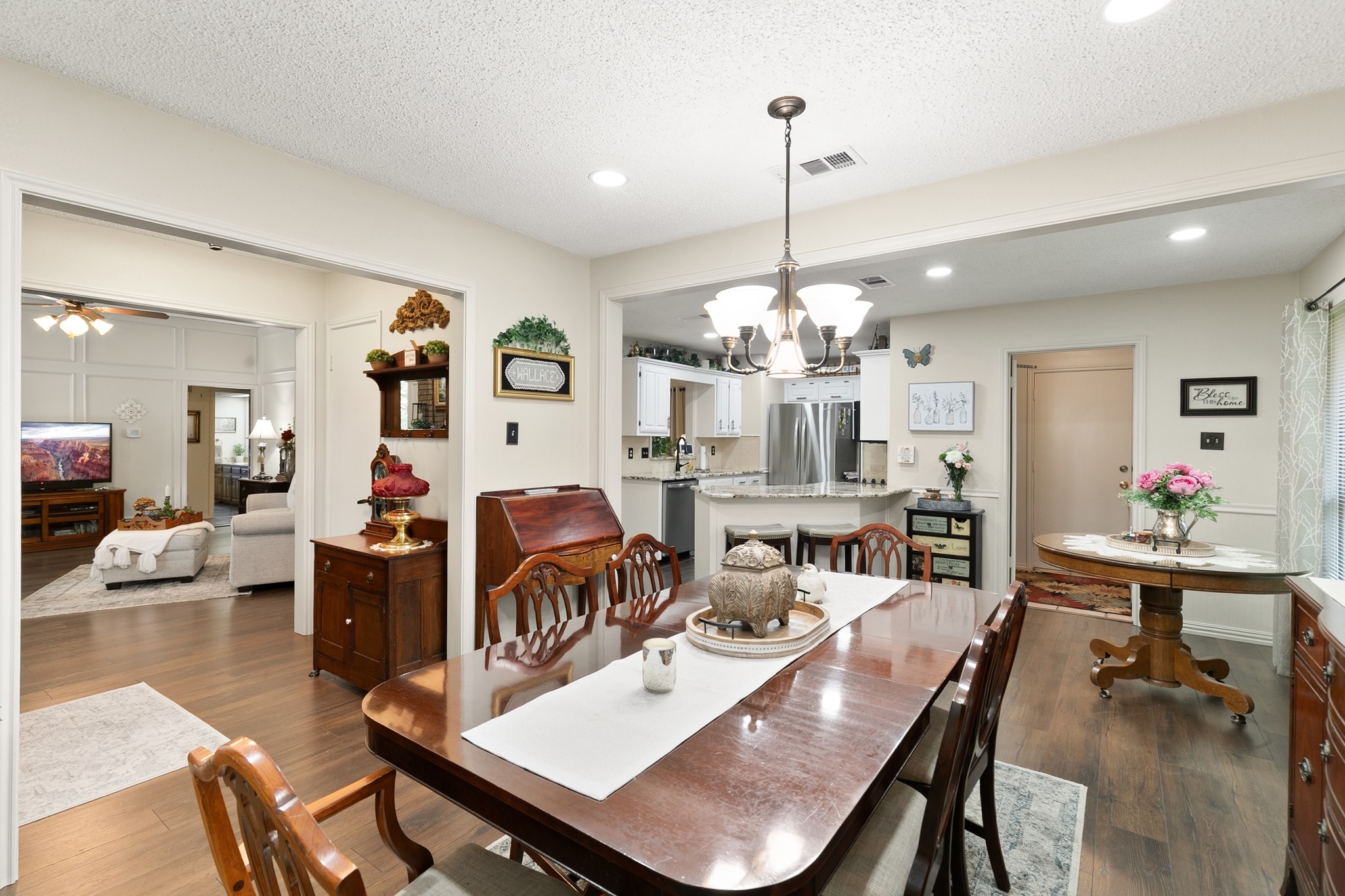 417 Stroud Lane Garland TX 75043