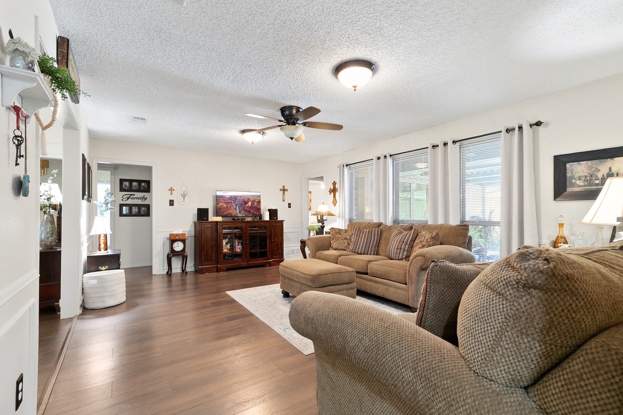 417 Stroud Lane Garland TX 75043