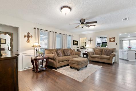 417 Stroud Lane Garland TX 75043