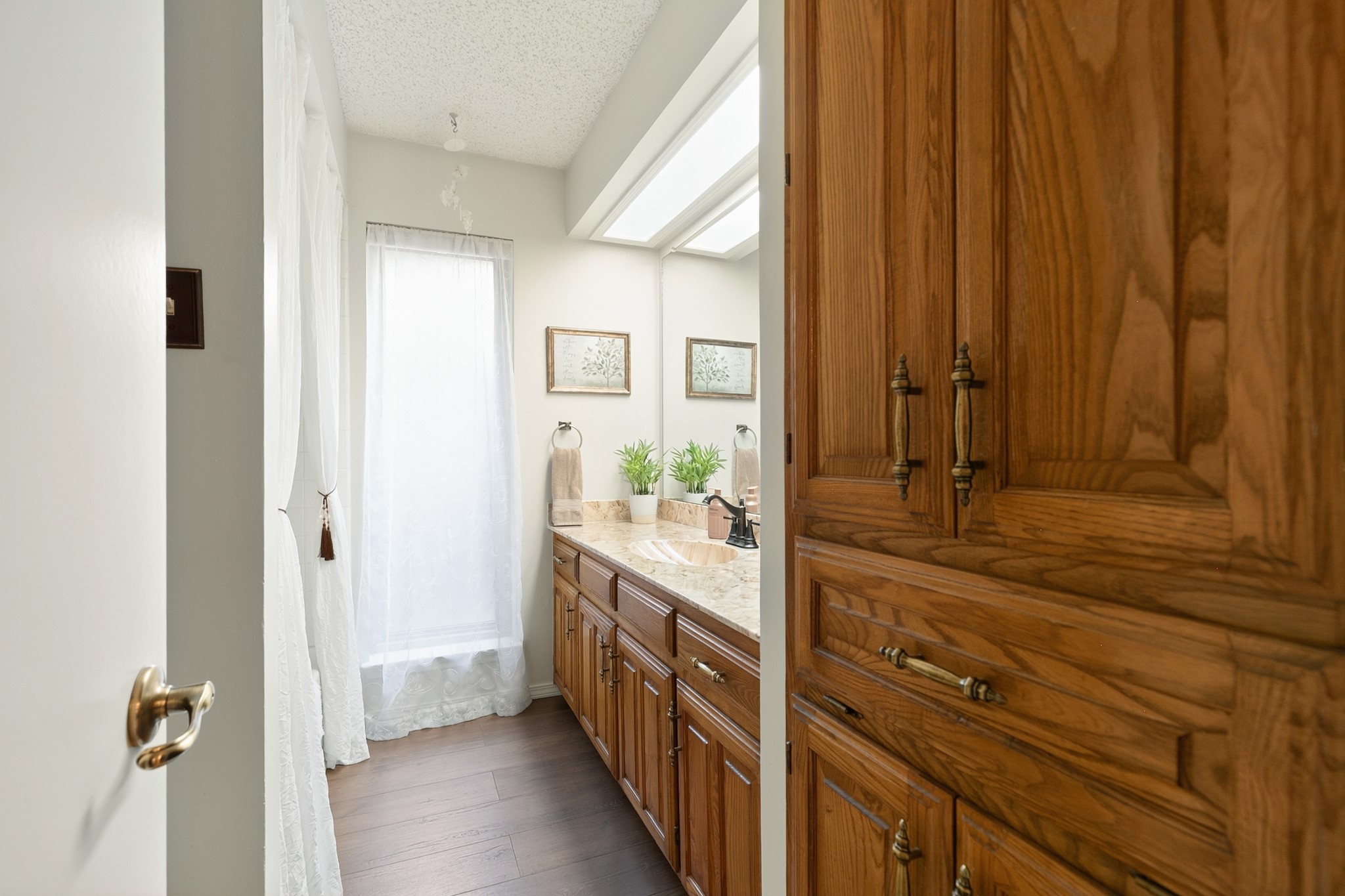 417 Stroud Lane Garland TX 75043