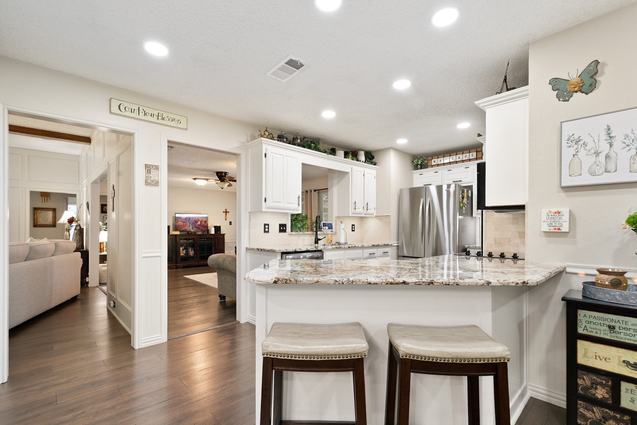 417 Stroud Lane Garland TX 75043