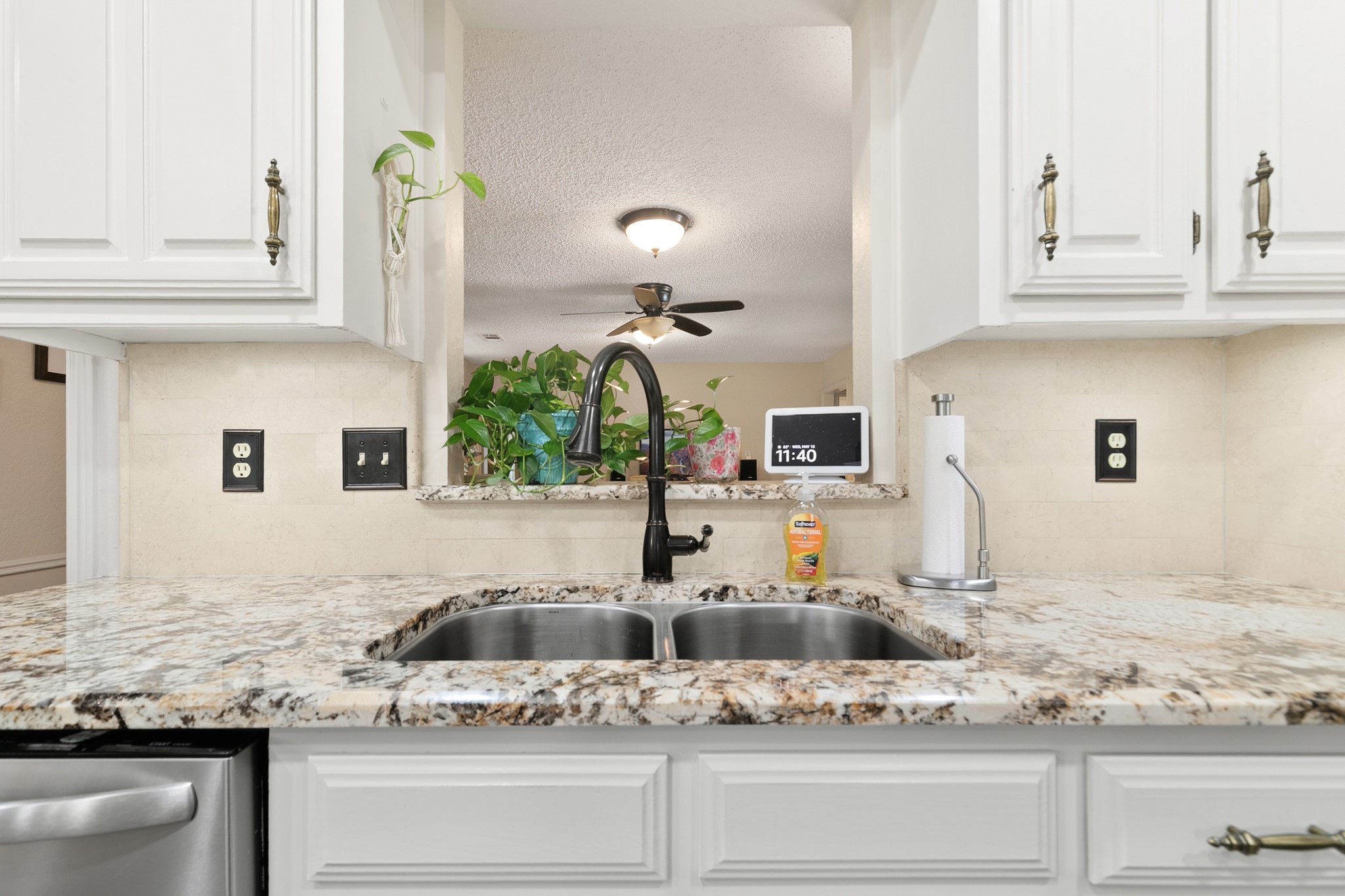 417 Stroud Lane Garland TX 75043