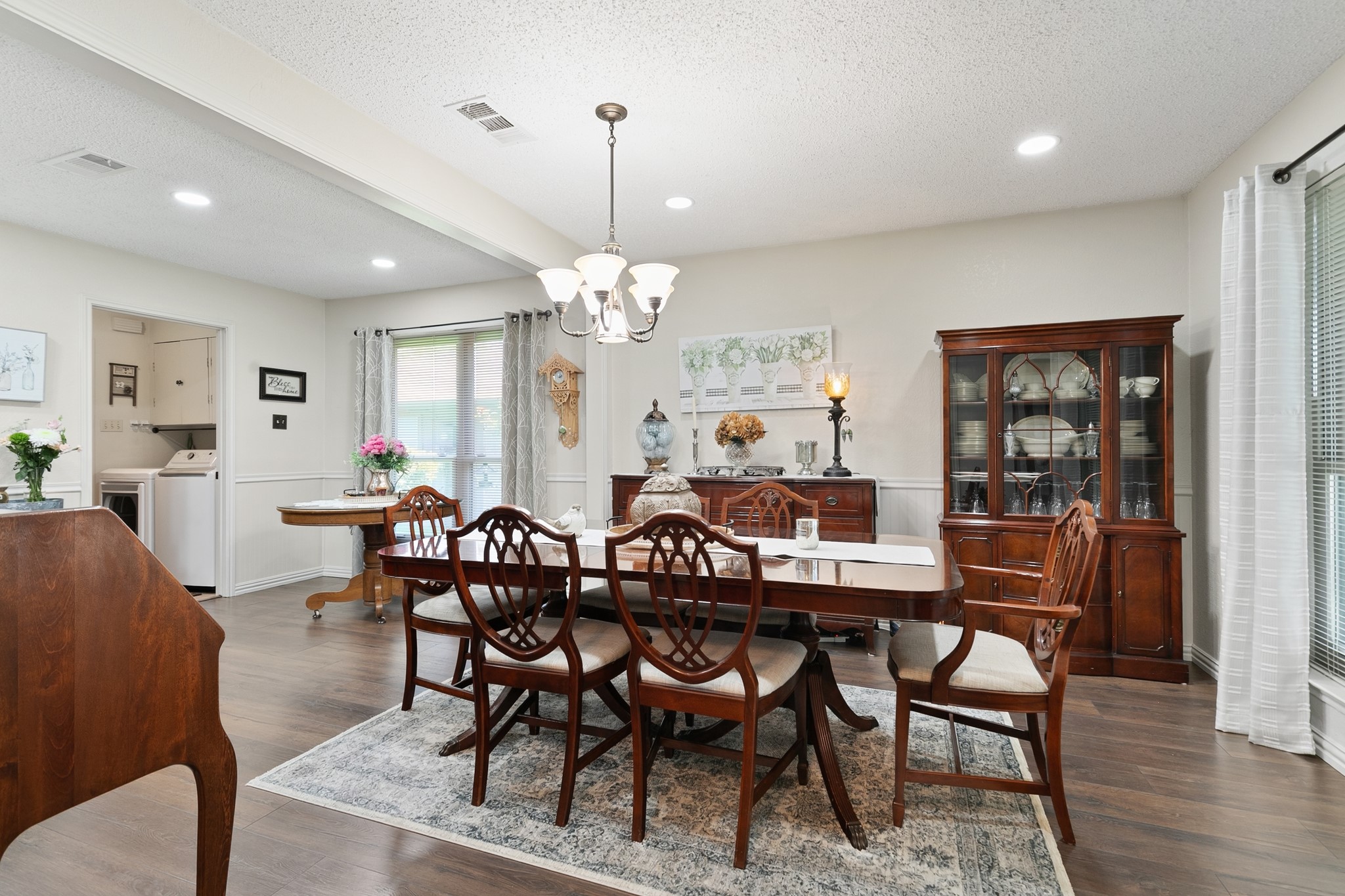 417 Stroud Lane Garland TX 75043