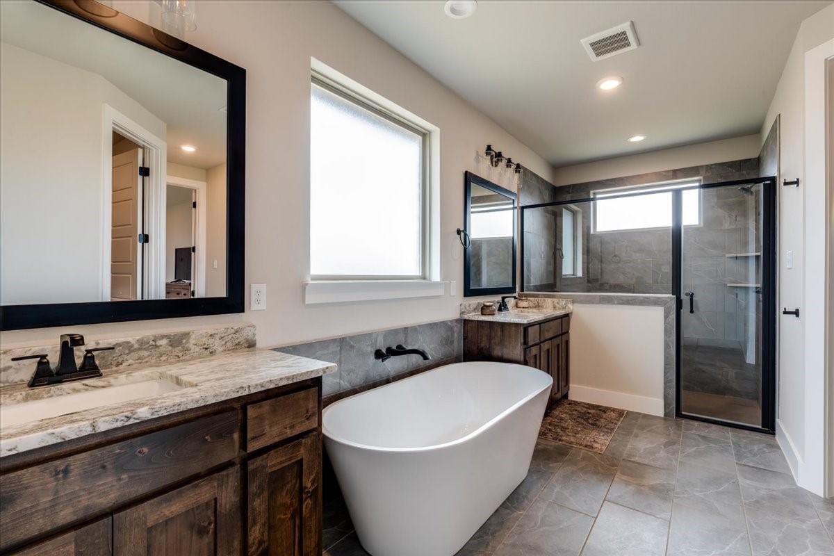 101 Grey Wolf Court Godley TX 76044