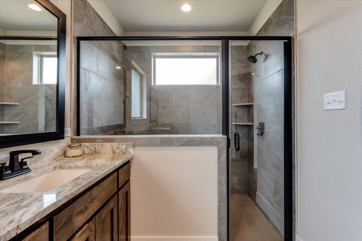 101 Grey Wolf Court Godley TX 76044