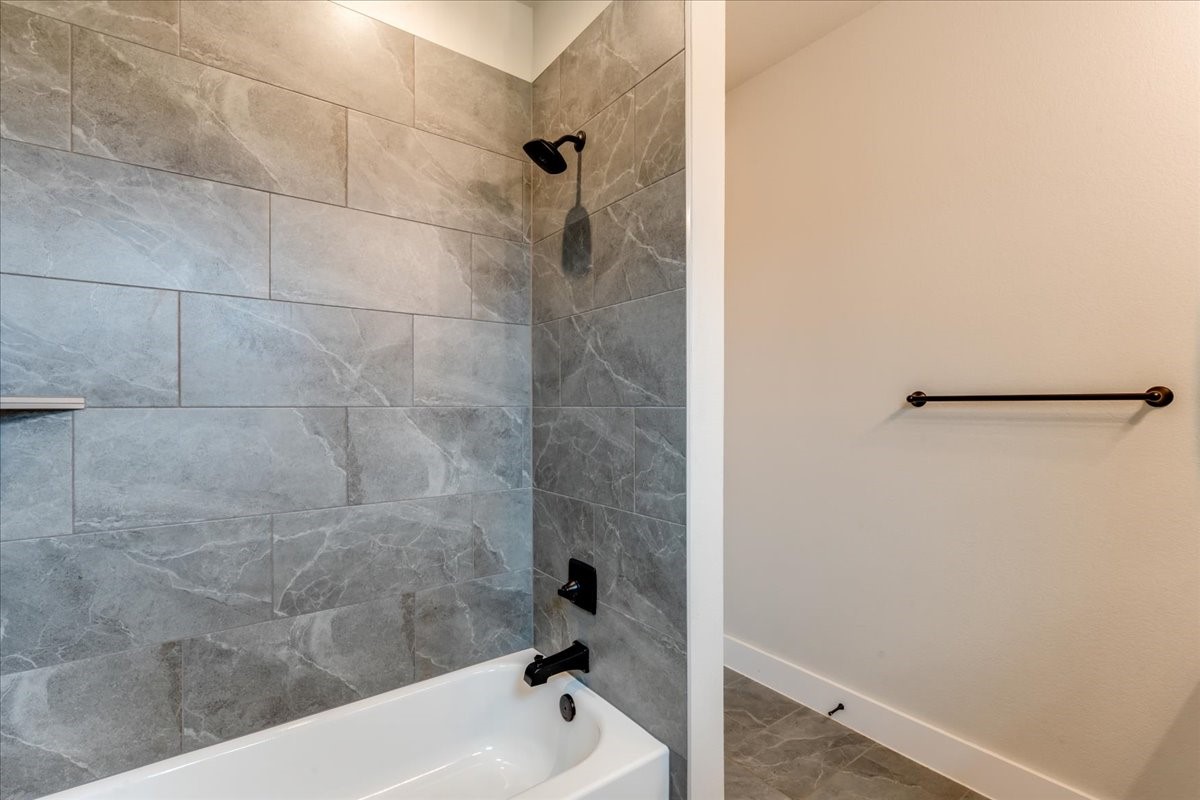 101 Grey Wolf Court Godley TX 76044