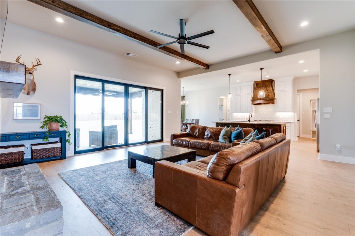 101 Grey Wolf Court Godley TX 76044
