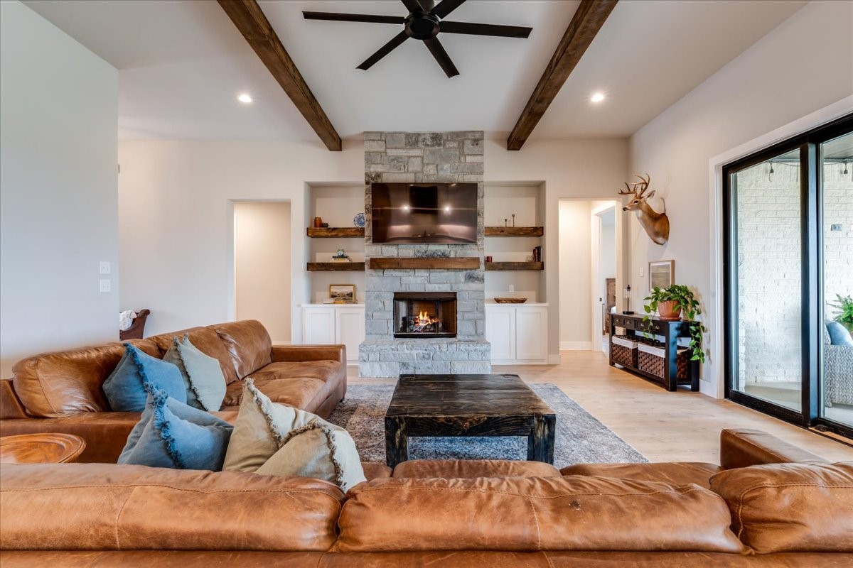 101 Grey Wolf Court Godley TX 76044