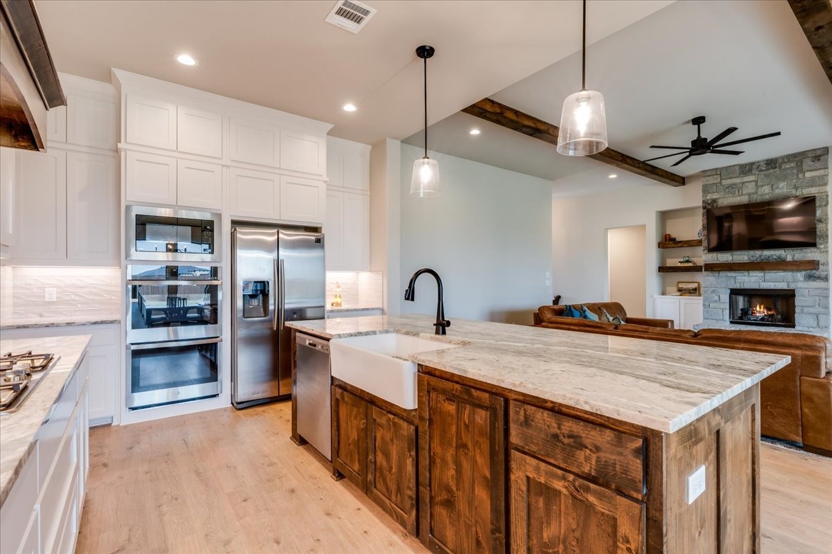 101 Grey Wolf Court Godley TX 76044