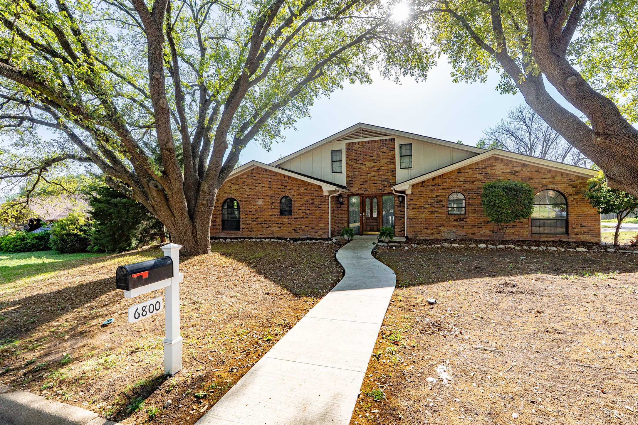 6800 Welch Avenue Fort Worth TX 76133