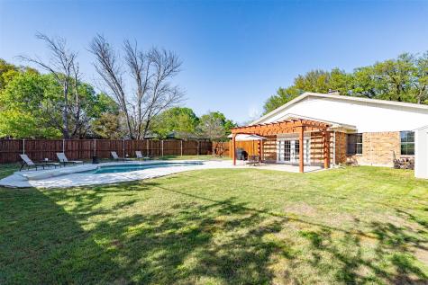6800 Welch Avenue Fort Worth TX 76133