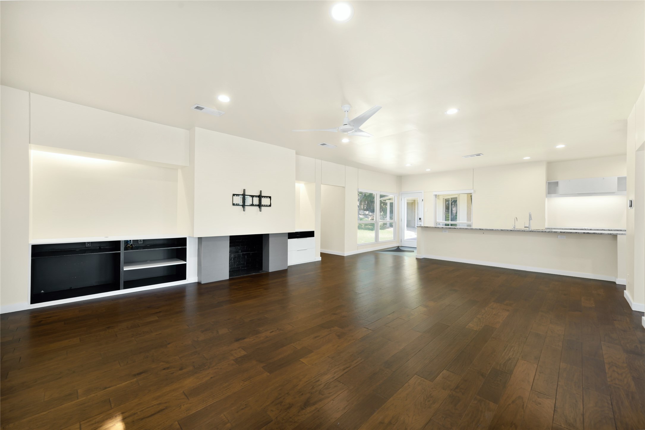 310 E Northgate Drive Irving TX 75062
