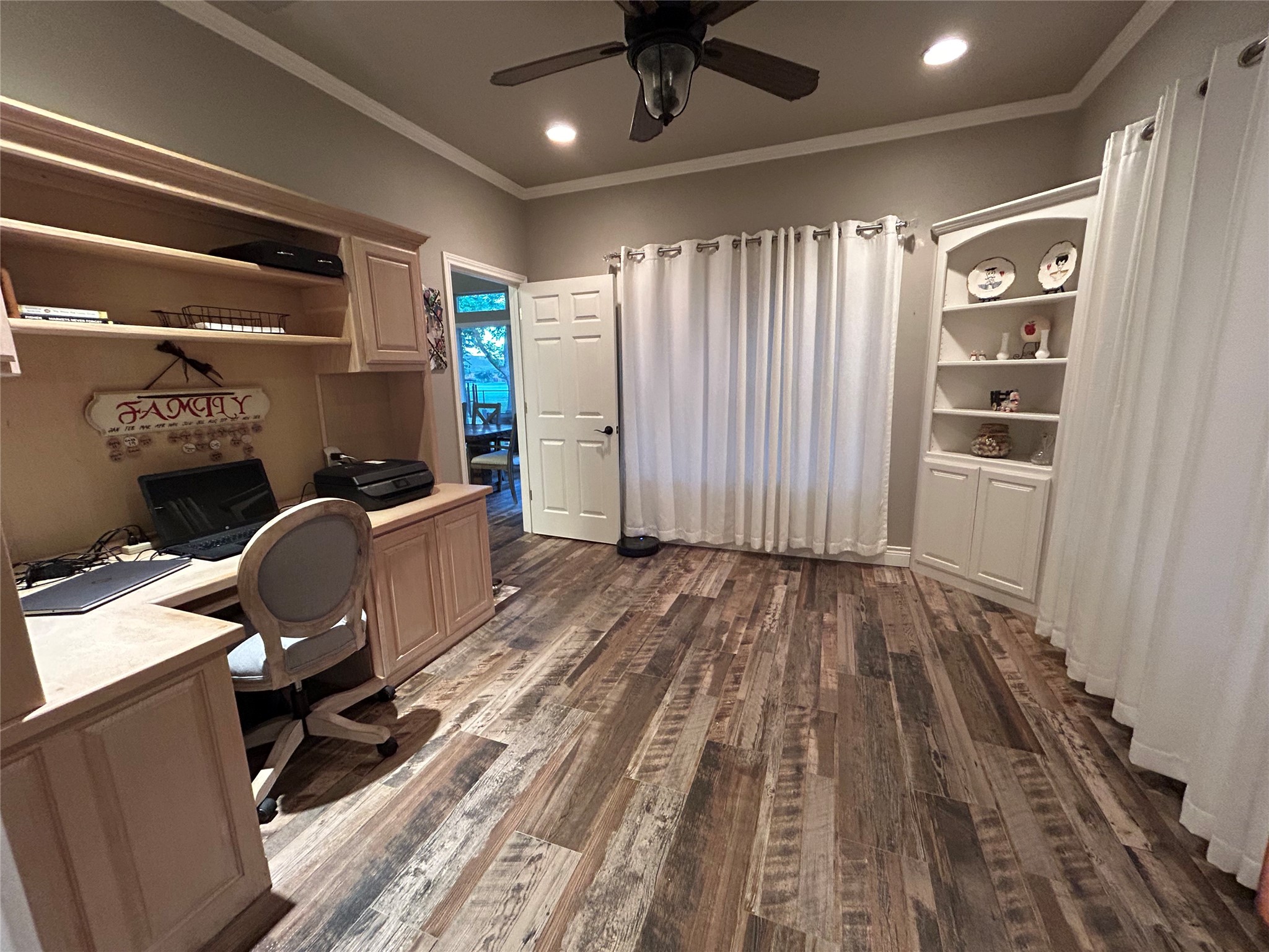 6004 Nutcracker Drive Granbury TX 76049