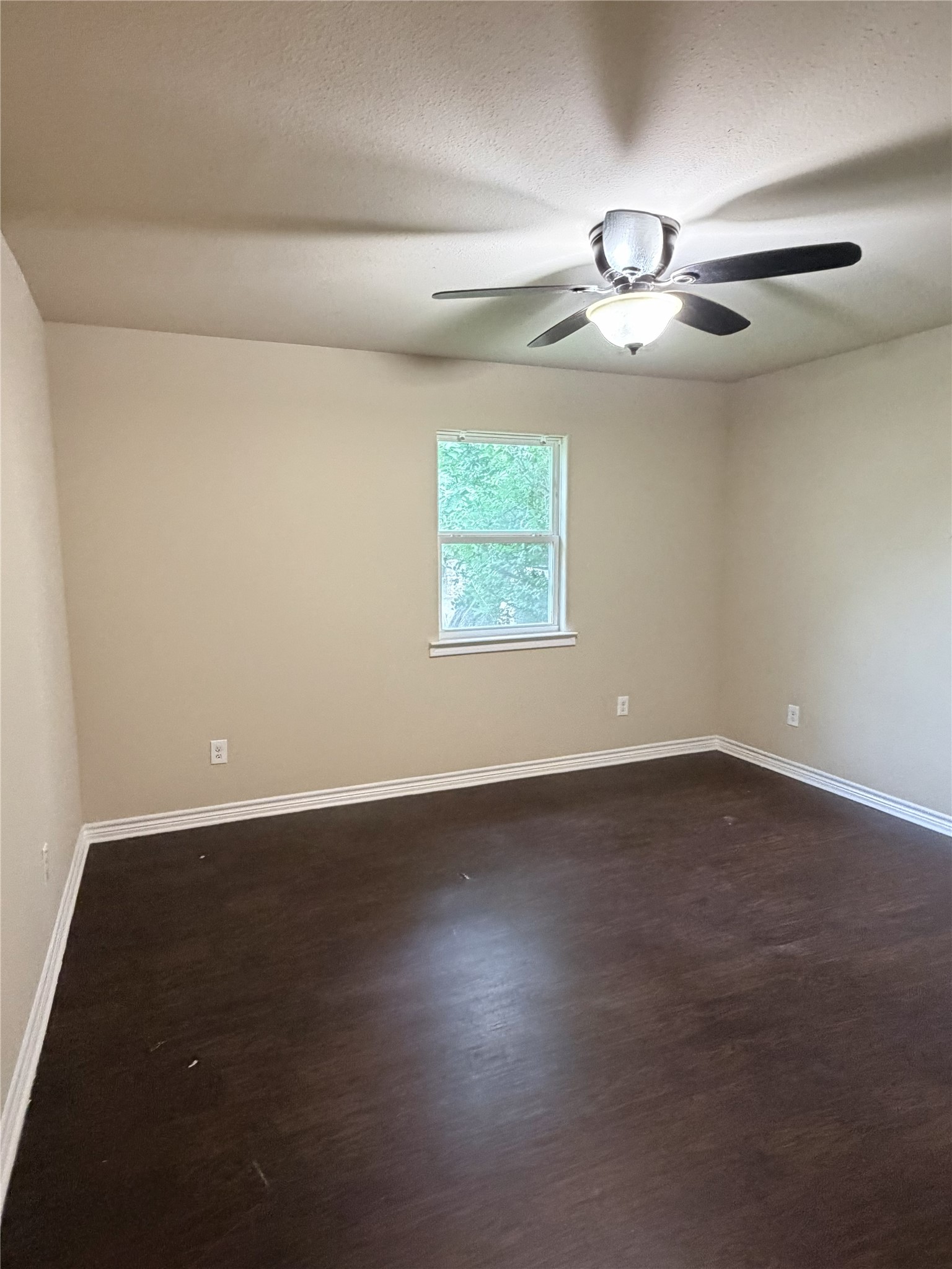 542 W Wilson Street Cleburne TX 76033