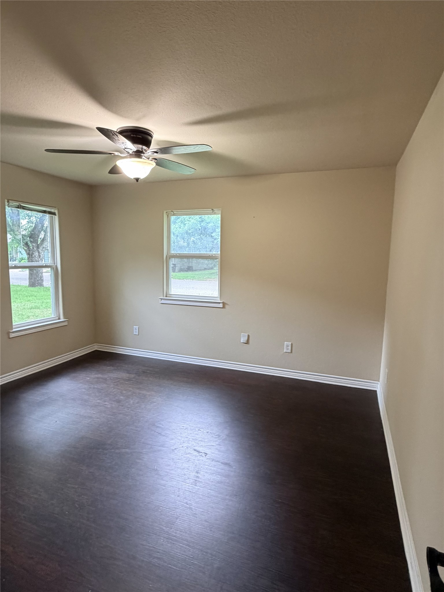 542 W Wilson Street Cleburne TX 76033