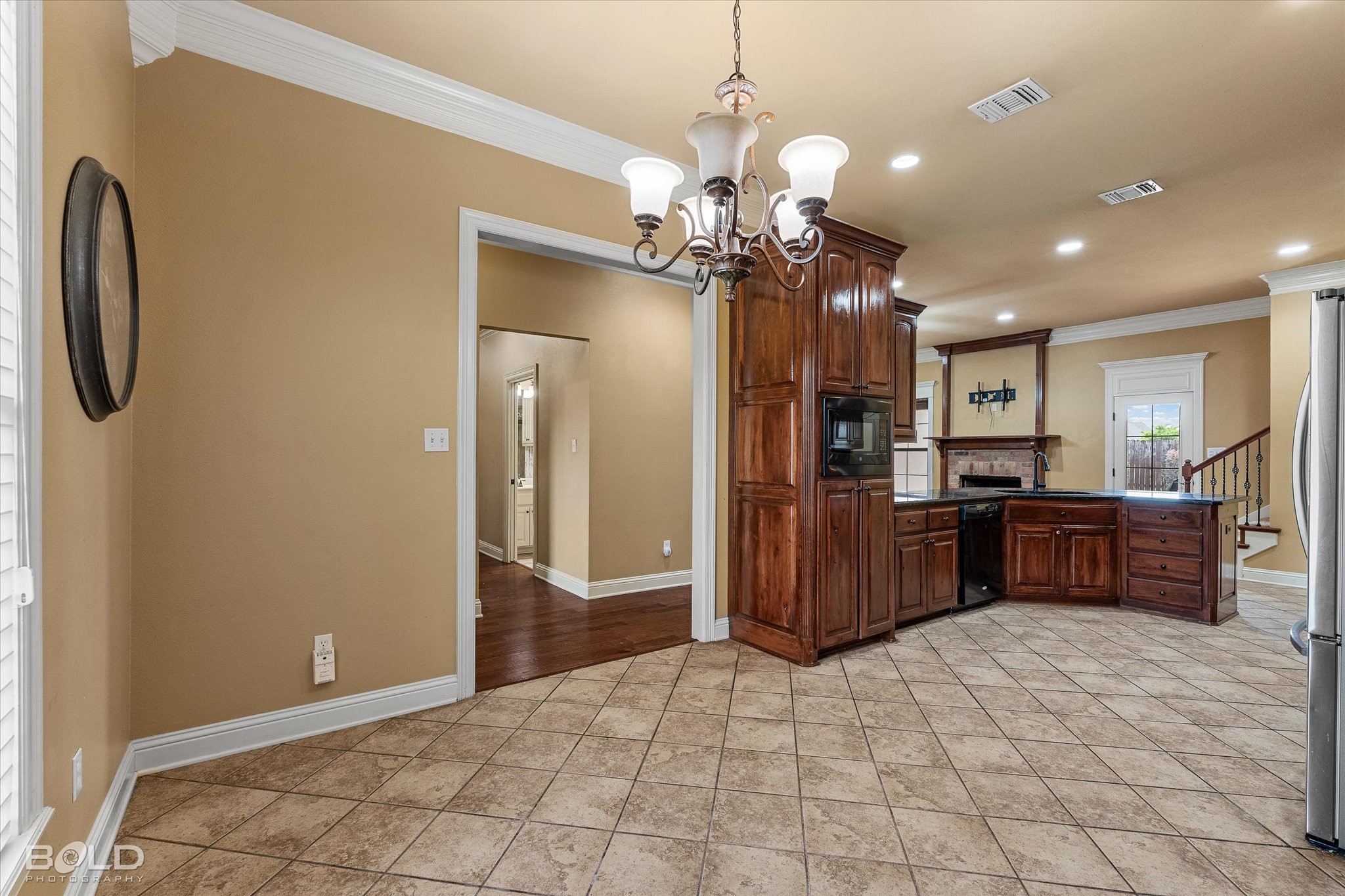 305 Tottenham Court Bossier City LA 71111